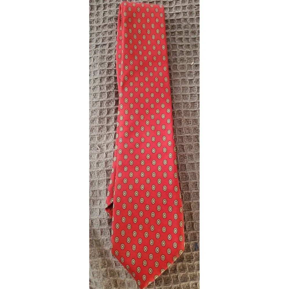 Men's Vintage Burberrys of London Geometric Designer Silk Neck Tie Red